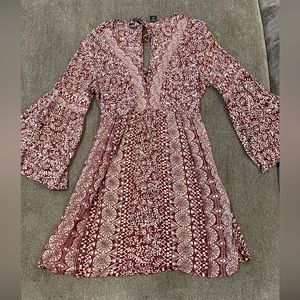 Wine red patterned dress with kid length sleeves
